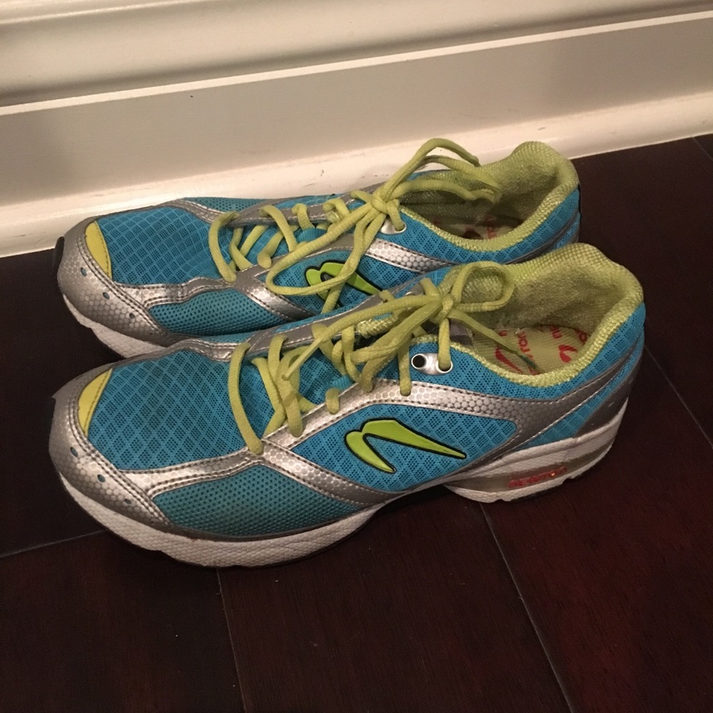 Newton athletic shoes